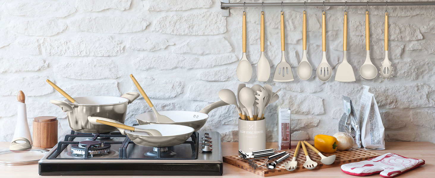 kitchen utesnils 