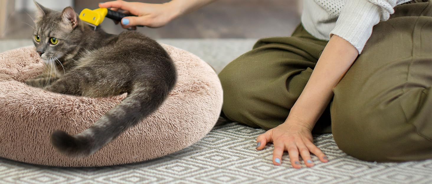 JOLLYVOGUE Donut Dog Bed 1