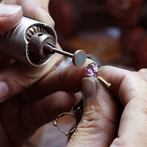 womens earrings