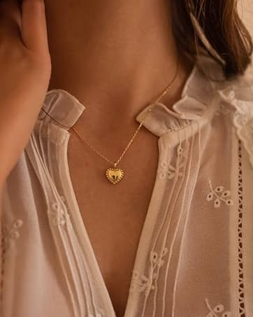 gold heart necklace