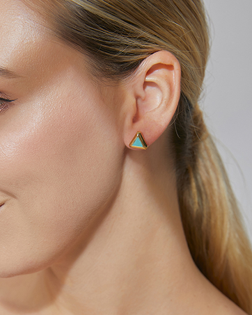 stud earrings