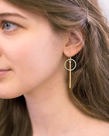 Round Hoop Vertical Bar Earring