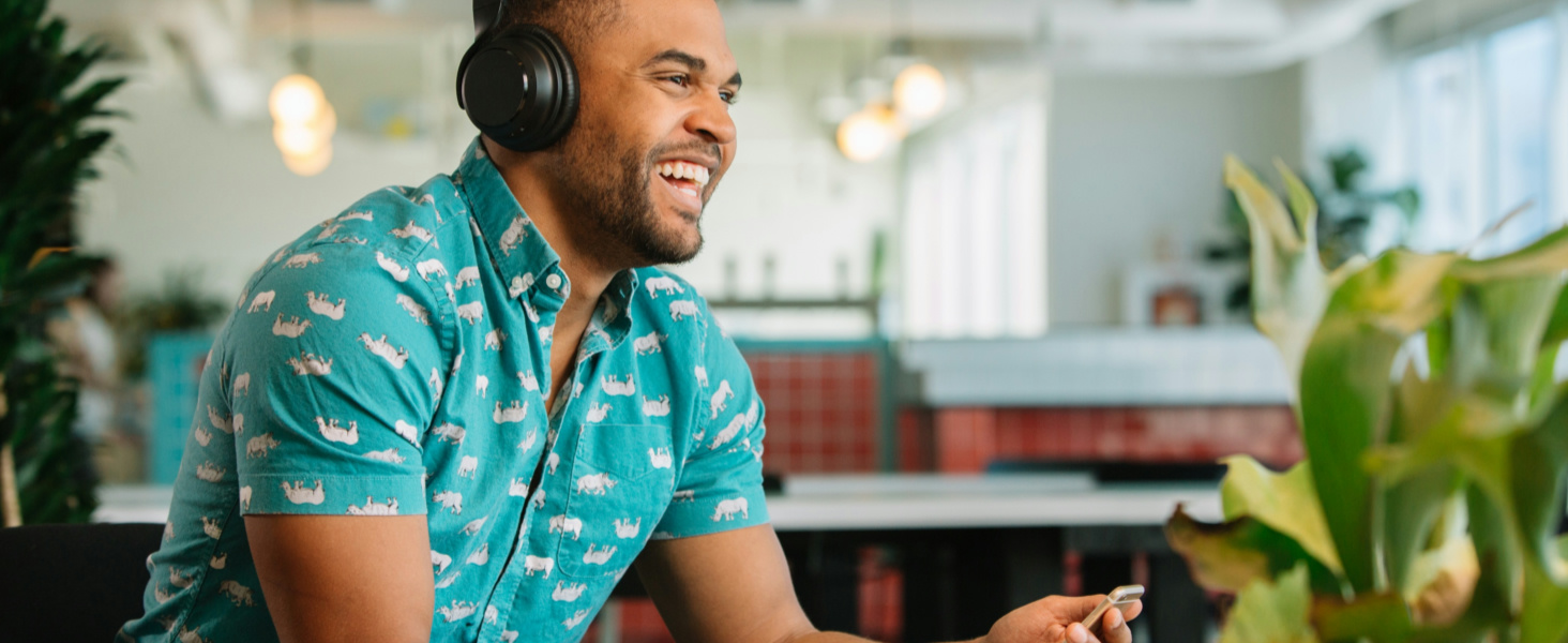 wyze over ear noise cancelling headphones
