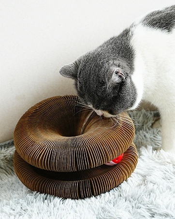 SENCONE Organlada Cat Scratcher Cardboard with Bell-Ball