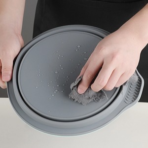 Non-Stick Silicone Bakeware Set with Cake Pan, Brownie Pan, Loaf Pan, Muffin Mold