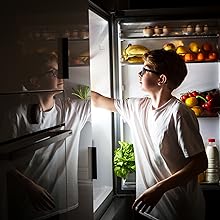 Kid keep Fridge Open